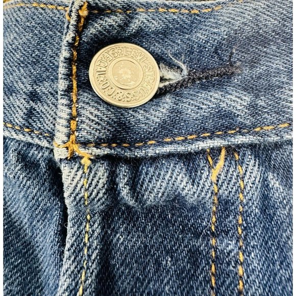 Levis 501 Blue Jean Shorts Patches Womens Size 31 Mid Rise Denim 2.5” Inseam - Picture 5 of 8
